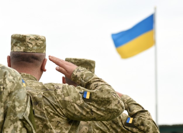 Какие шевроны можно заказать: с позывным, фамилией, логотипом Какие шевроны можно заказать: с позывным, фамилией, логотипом